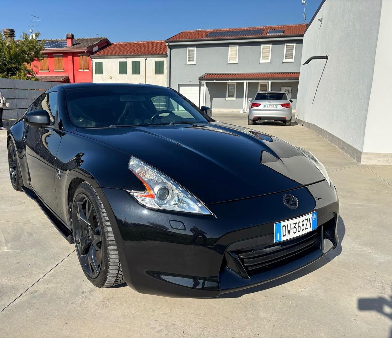 Nissan Z 370 z black edition