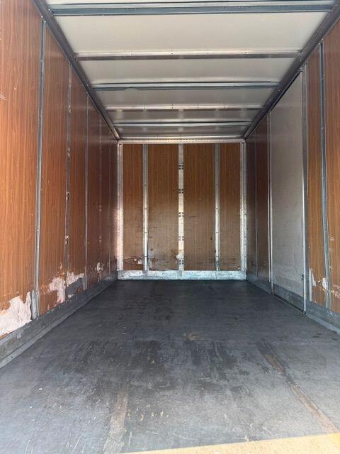 Renault Master furgonato con sponda
