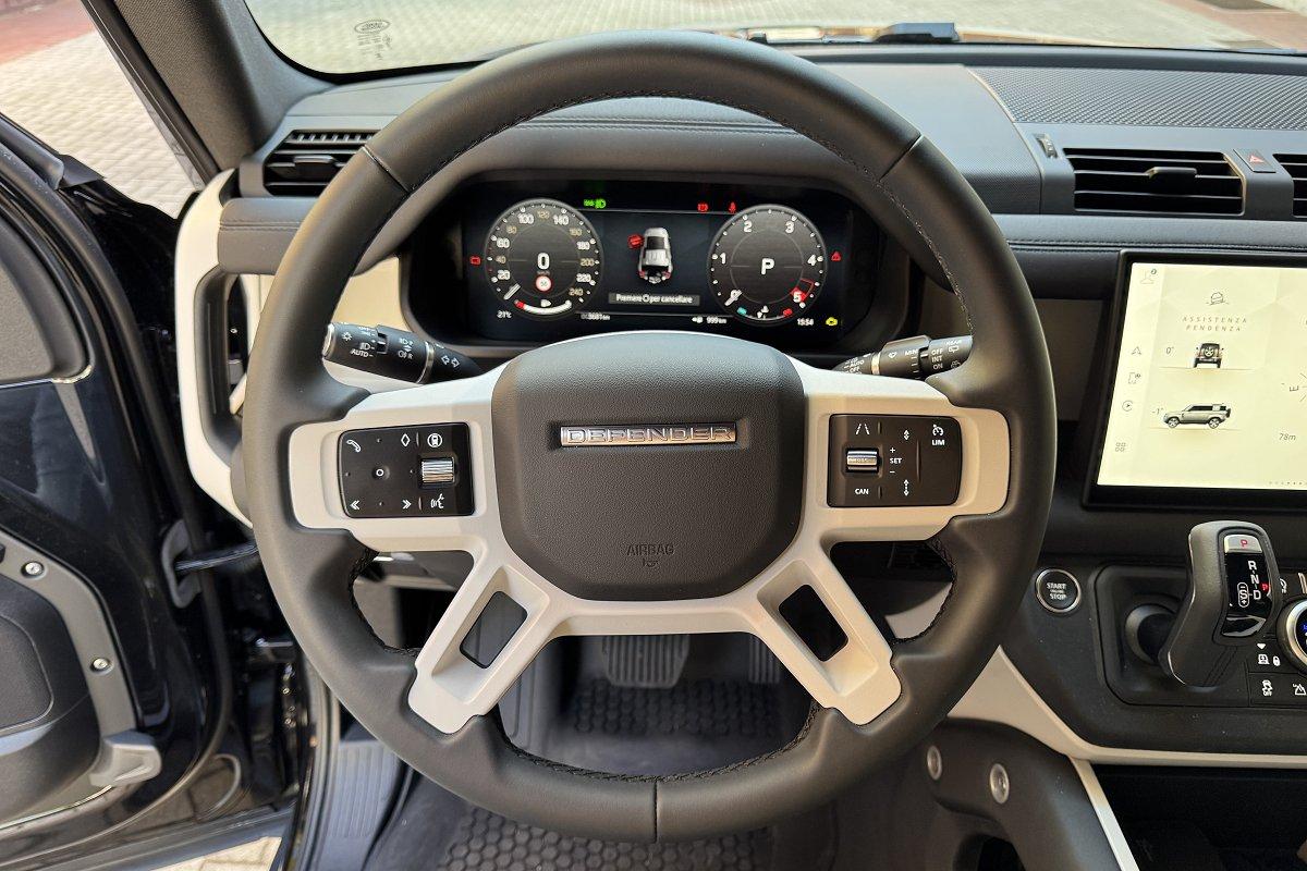LAND ROVER Defender 110 3.0D I6 200 CV AWD Auto S