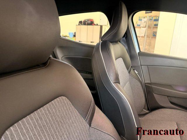 RENAULT Clio Full Hybrid E-Tech 145 CV 5 porte Engineered