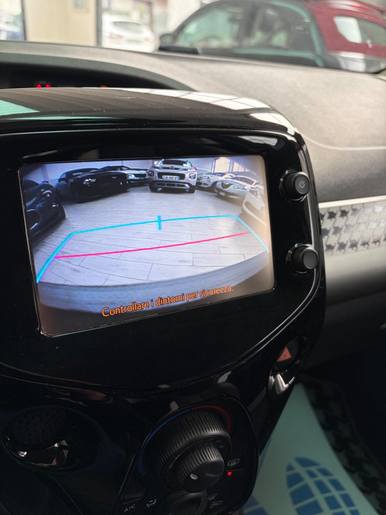 Peugeot 108 1.2 Allure Top!