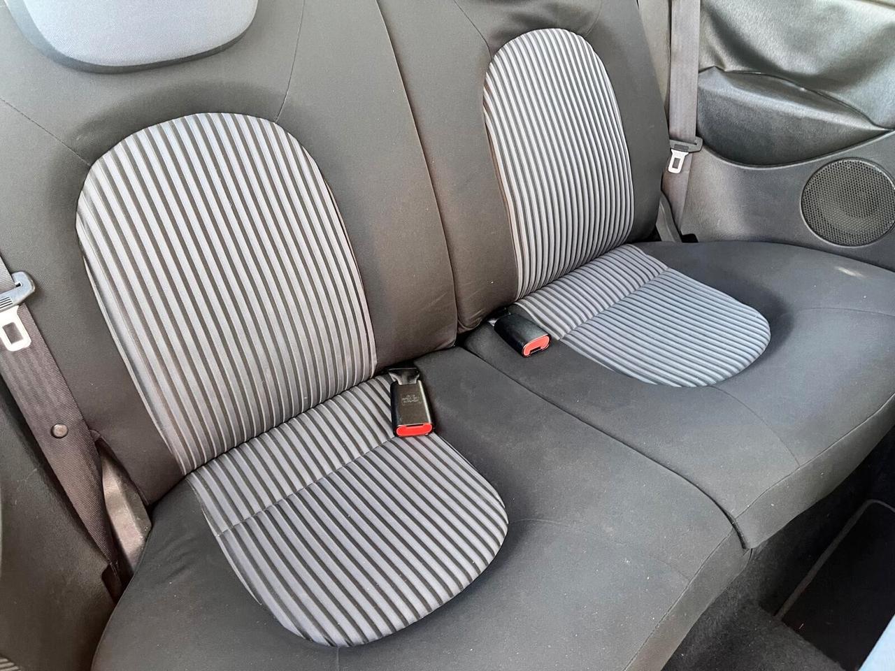 Lancia Ypsilon 1.2 versus