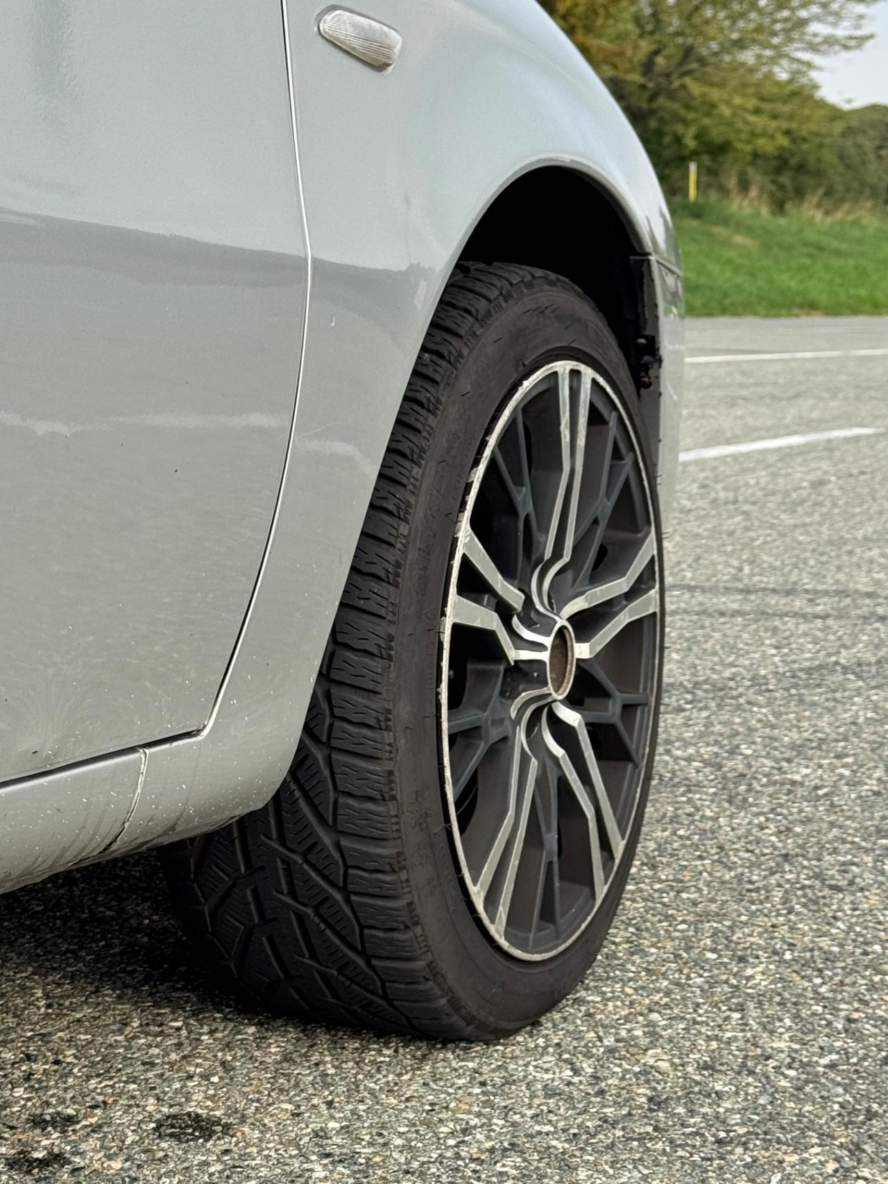Alfa Romeo 147 1.9 JTD (120) 3 porte Distinctive Ex 120 oltre 200 CV
