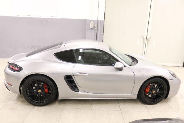 PORSCHE 718 Spyder 2.0