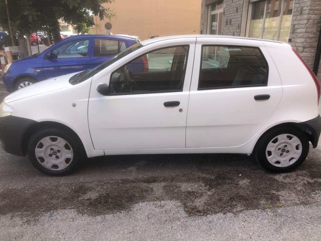 Fiat Punto 1.2i cat 5 porte ELX 05/2005