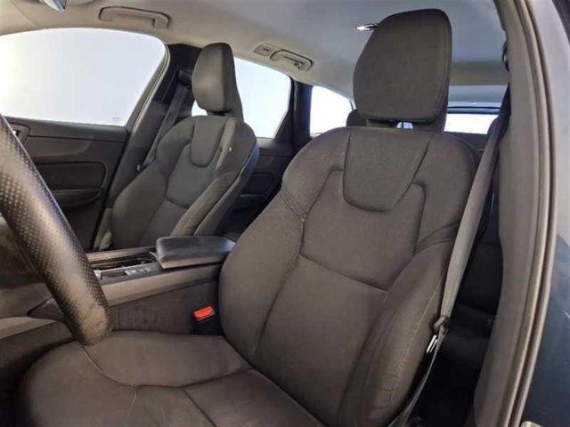 VOLVO XC60 D4 Business 2WD