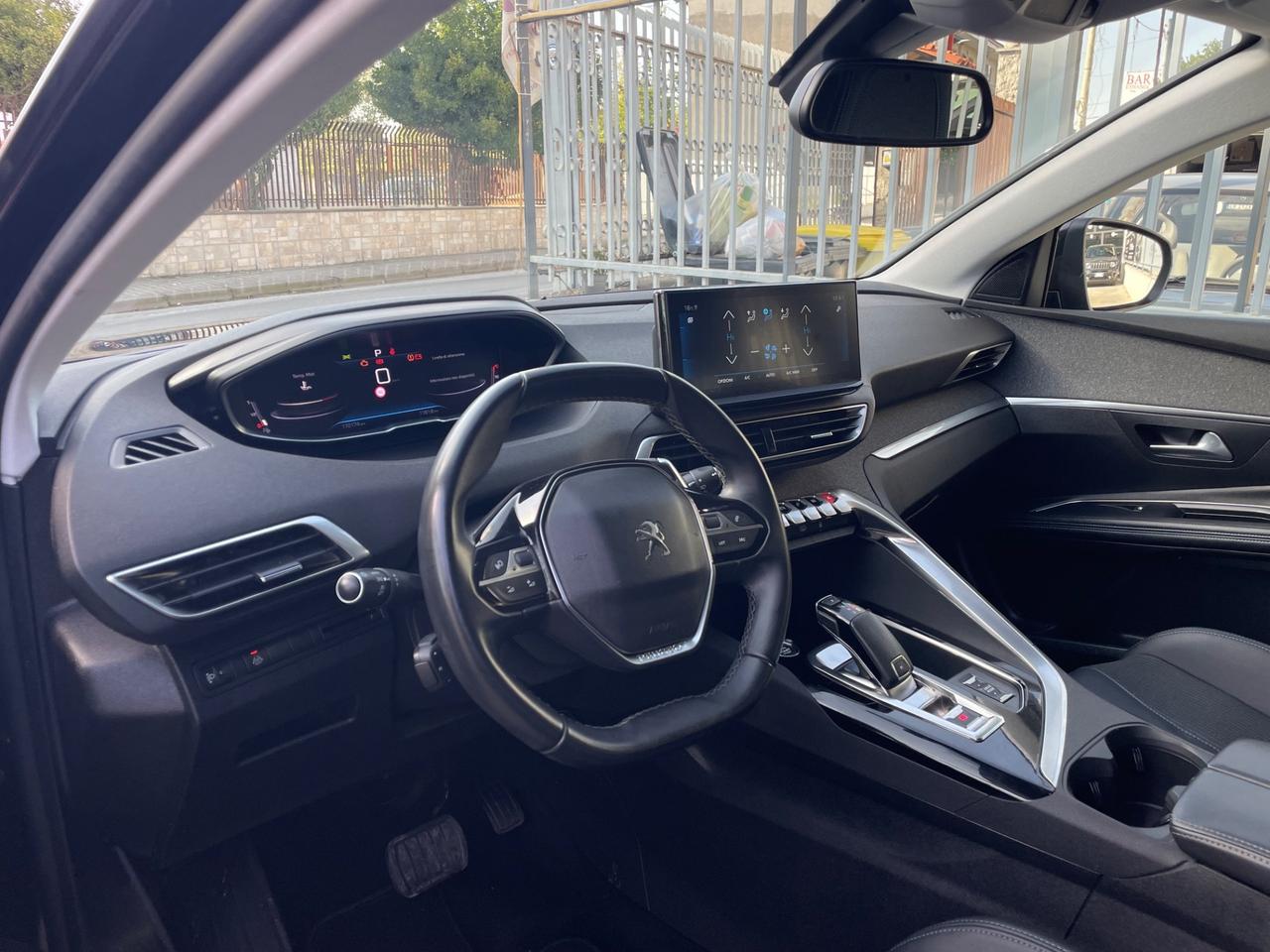 Peugeot 3008 BlueHDi 130 S&S EAT8 Allure