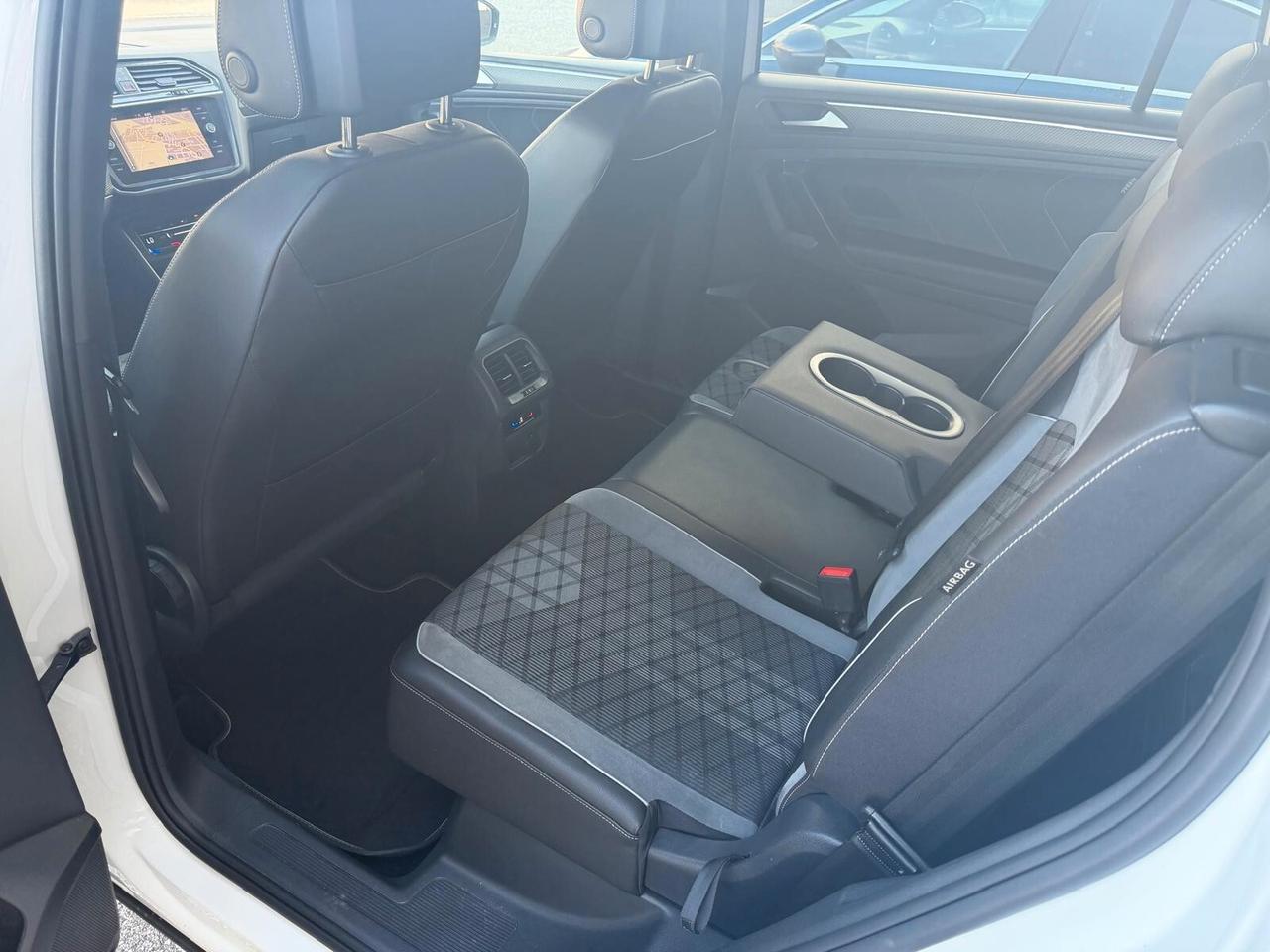 Volkswagen Tiguan Allspace 2.0 TDI 200 CV SCR DSG 4MOTION R-Line 7 posti