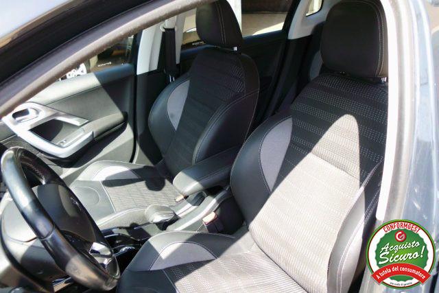 PEUGEOT 2008 BlueHDi 100 S&S Allure