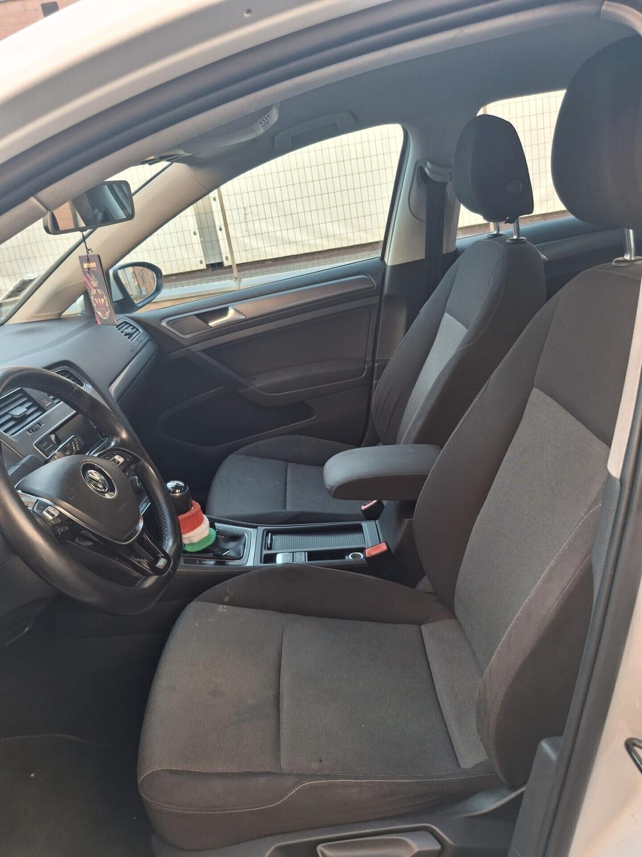 Volkswagen Golf 1.6 TDI 5p. Highline BlueMotion Technology