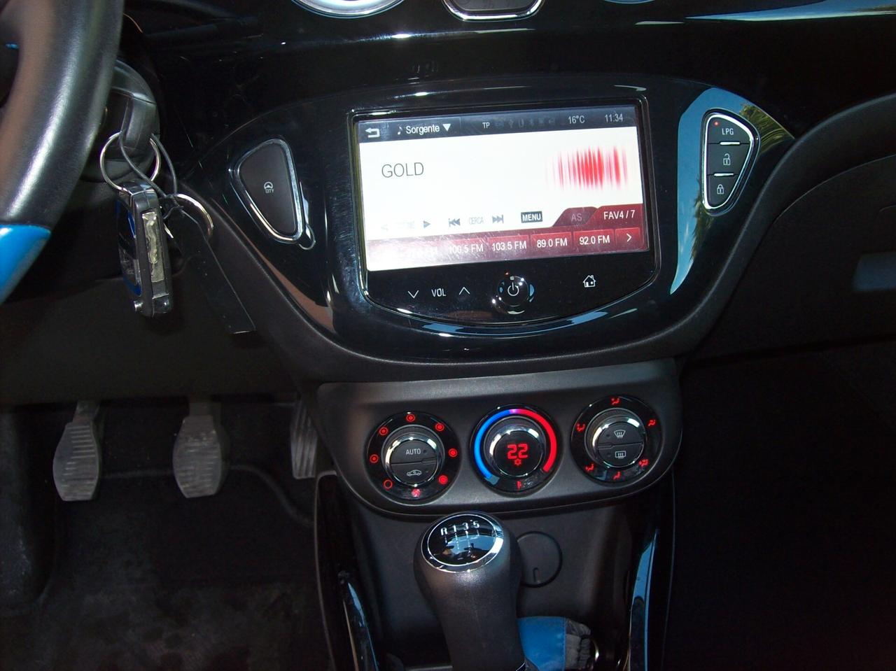 Opel Adam 1.4 87 CV GPL x neopatentati