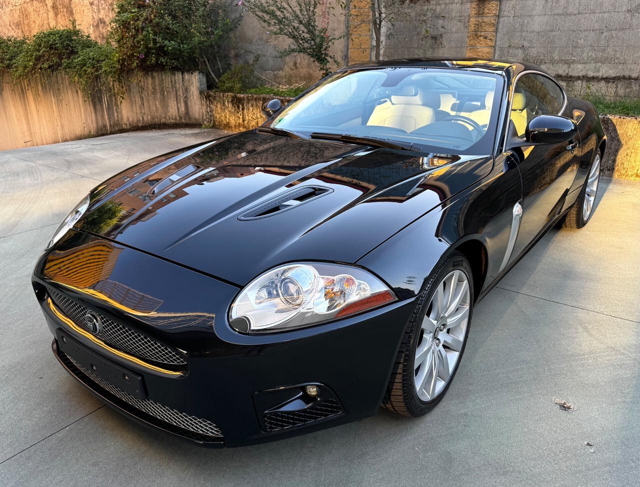 Jaguar XK XKR 4.2 V8 S/C Coupé