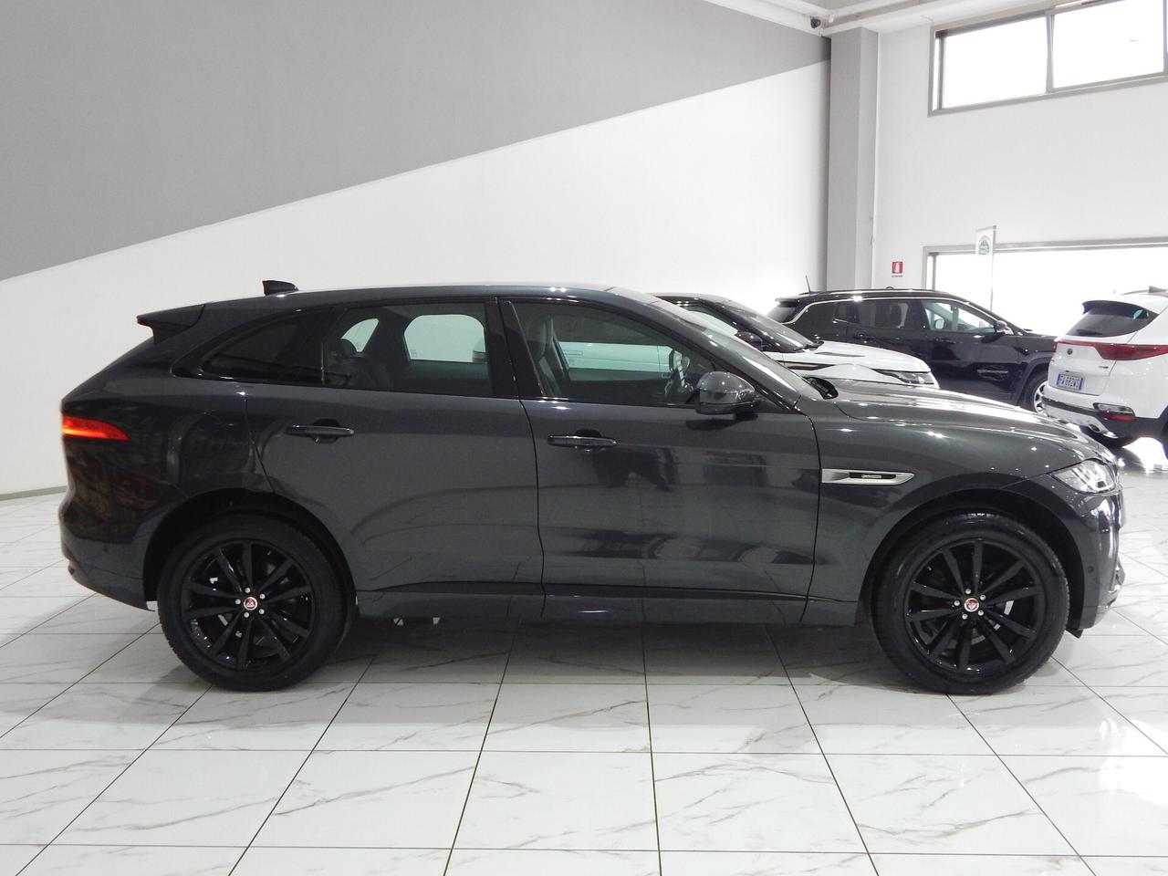 Jaguar F-Pace 2.0d i4 R-Sport 180cv Aut TETTO-NAVI-PELLE-PARK