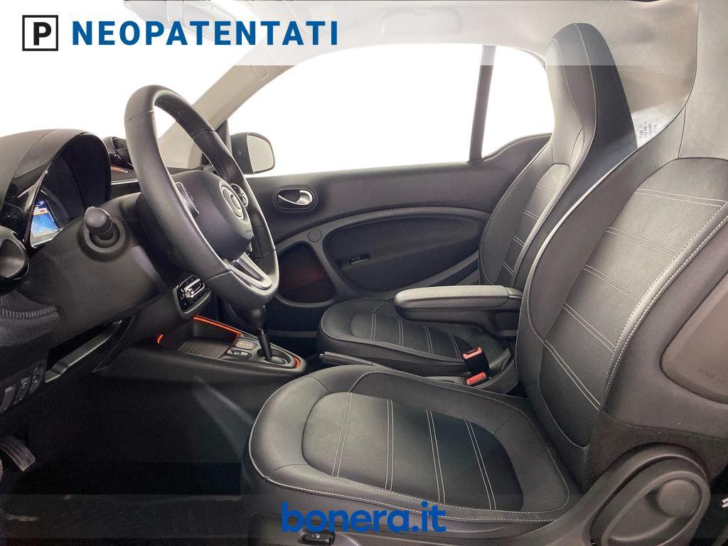 Smart fortwo 4,6kW EQ racingrey