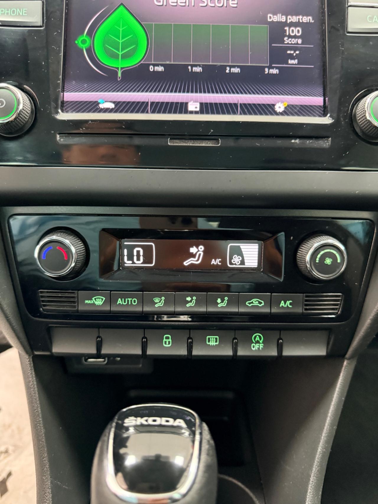 Skoda Rapid 1.4 TDI 90 CV DSG Executive 08/2018 NEOPATENTATI EURO 6B