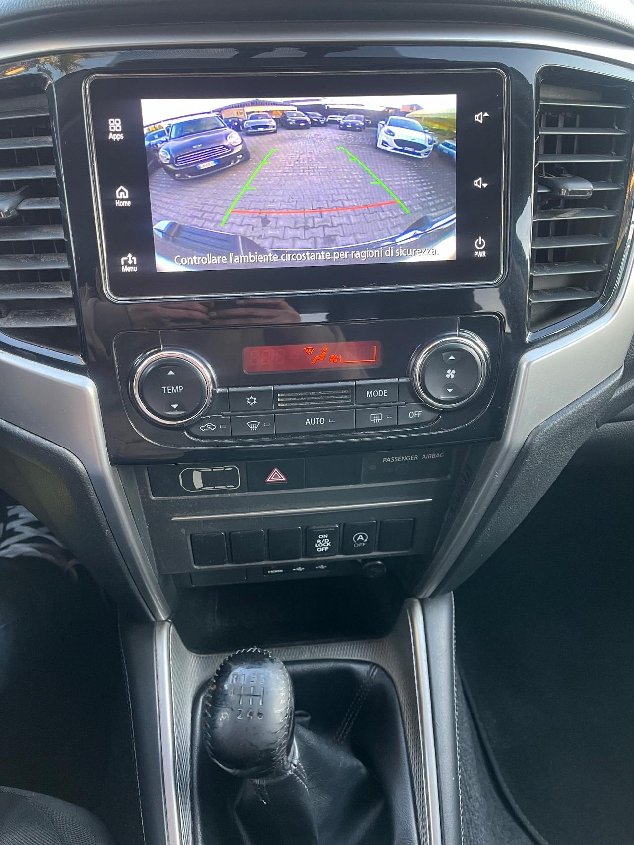 Mitsubishi L200 2.3 D Club Cab 4x4 Super Select Intense