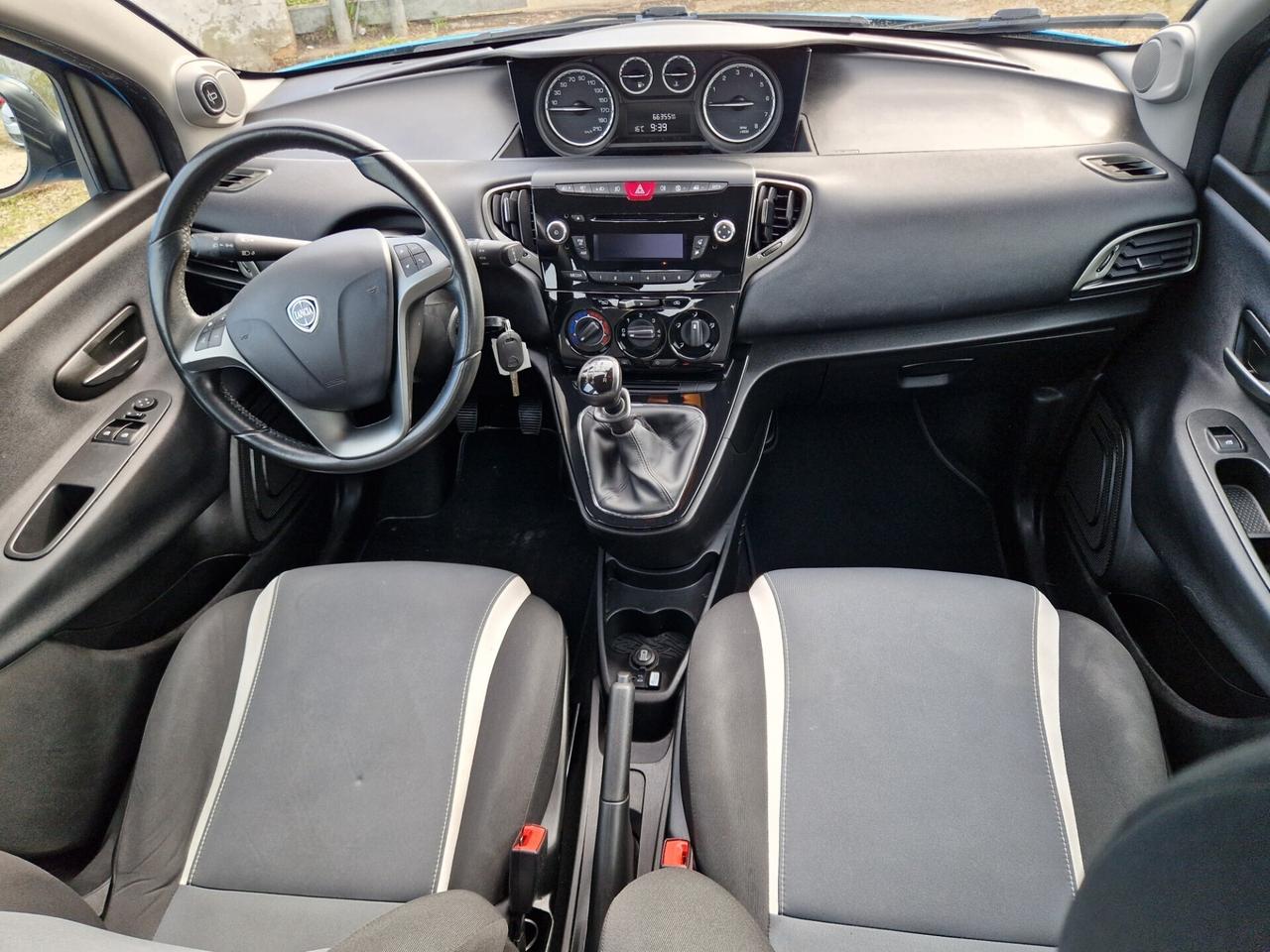 Lancia Ypsilon 0.9 TwinAir 80 CV - 2014