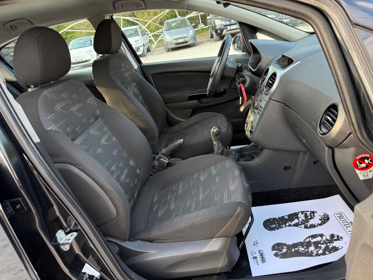 Opel Corsa 1.2 5 porte Club UNICO NEOPATENTATI