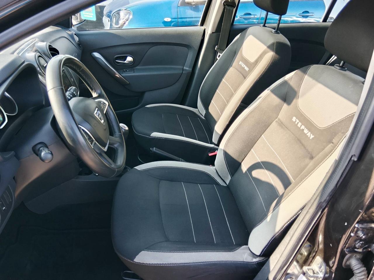 Dacia Sandero Stepway GPL 100CV