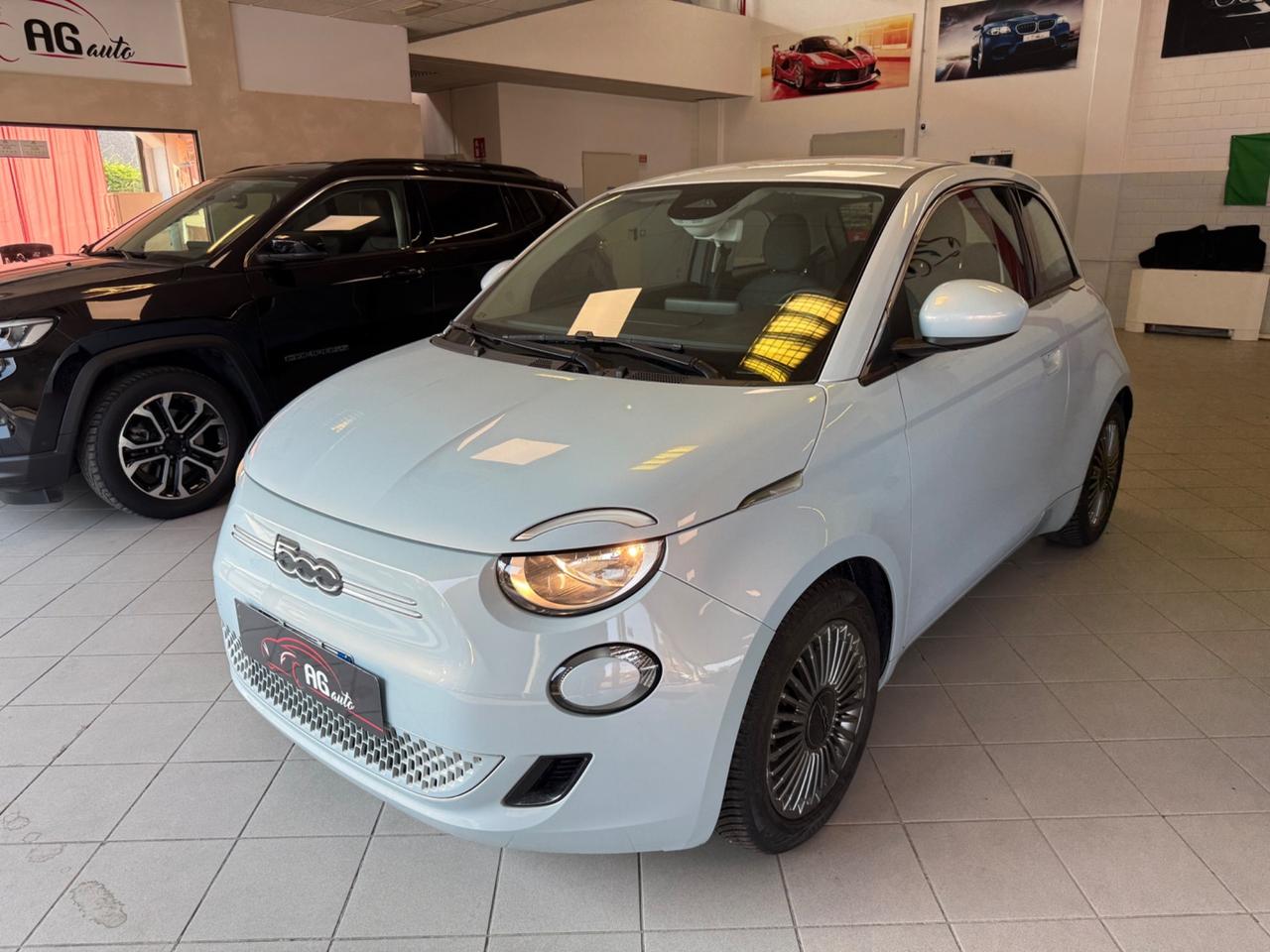 Fiat 500 500e Berlina 42 kWh Icon
