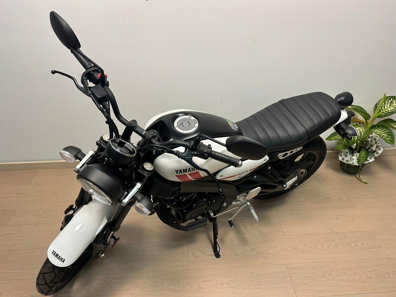 YAMAHA XSR 125 XSR125 - NUOVA - DA 69€ AL MESE