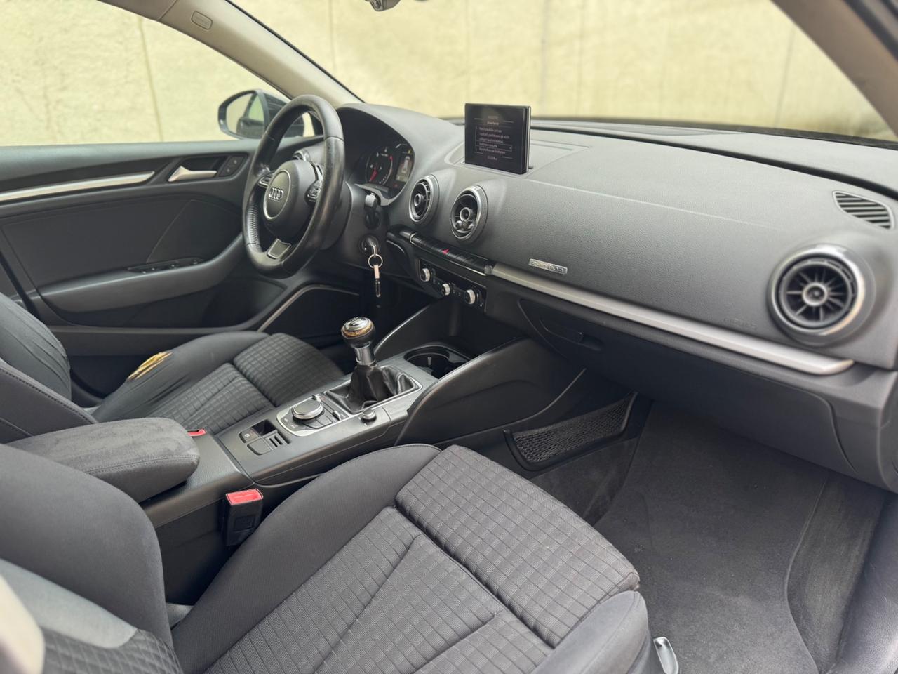 Audi A3 Sedan 2.0 TDI clean diesel quattro Ambition