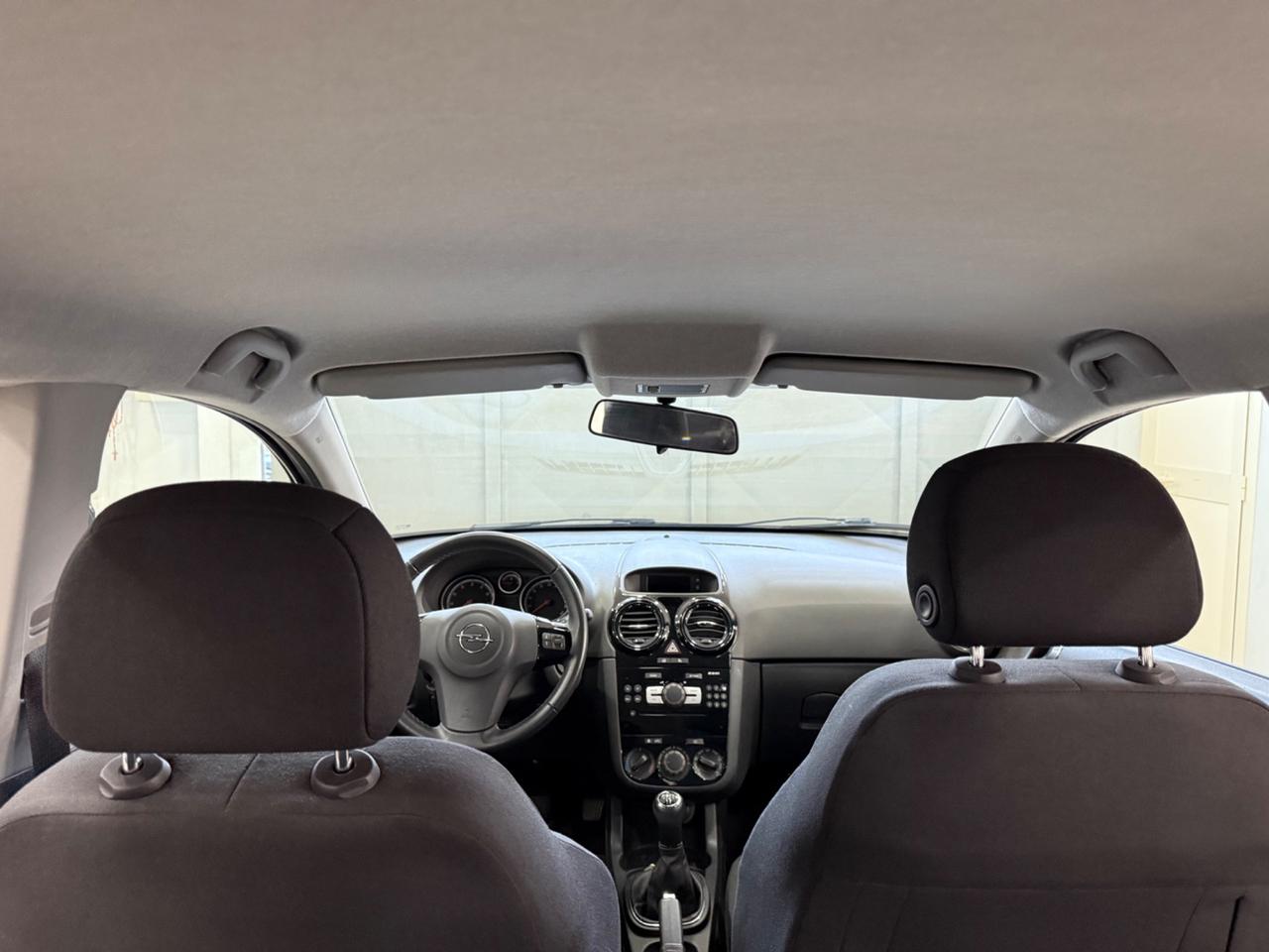 Opel Corsa 1.2 gpl 2011 full optional