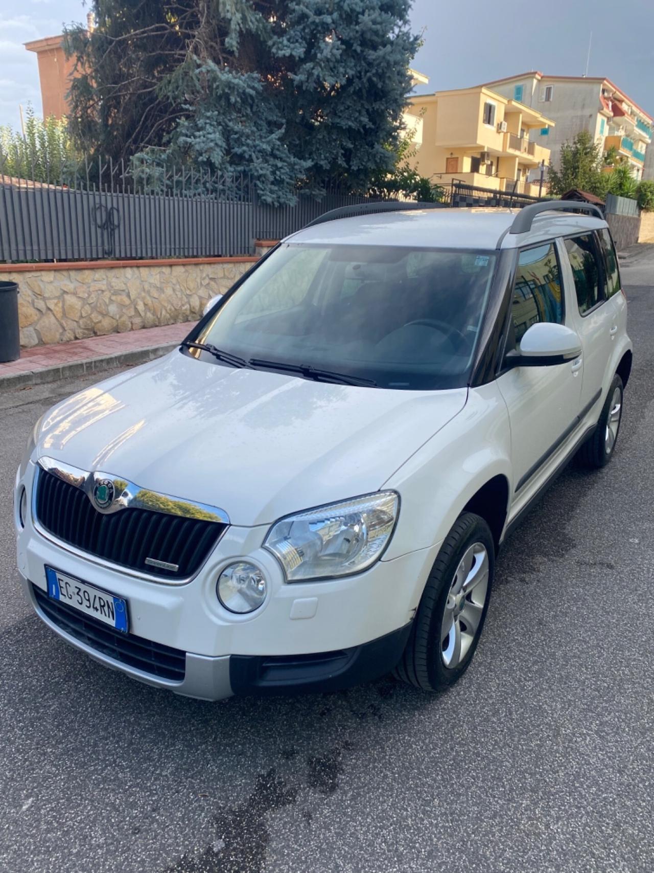 Skoda Yeti 1.6 TDI 2011 Full Optional TAGLIANDATA
