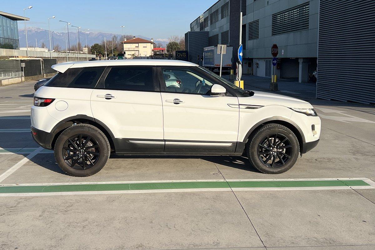 LAND ROVER Range Rover Evoque 2.2 TD4 5p. Dynamic