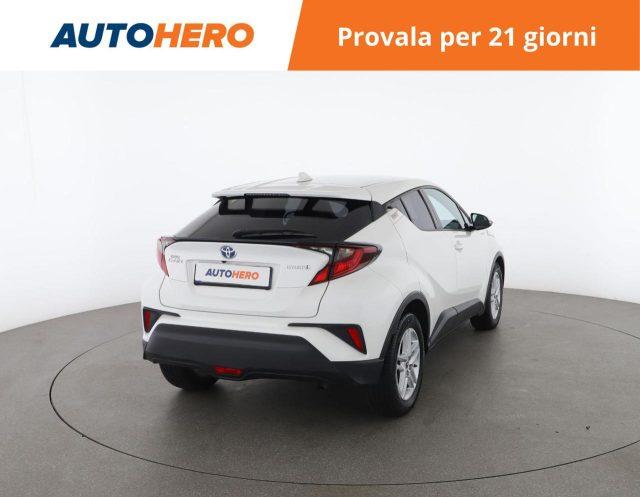 TOYOTA C-HR 1.8 Hybrid E-CVT Business