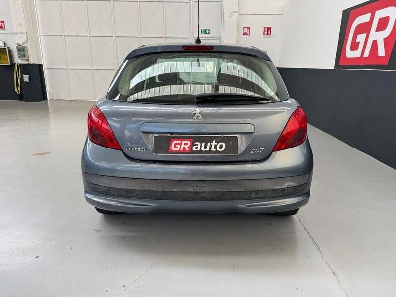 Peugeot 207 207 5p 1.4 hdi XS