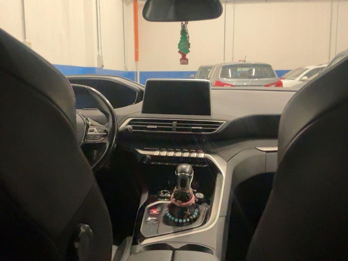 Peugeot 3008 BlueHDi 1.5 - 130 CV Allure