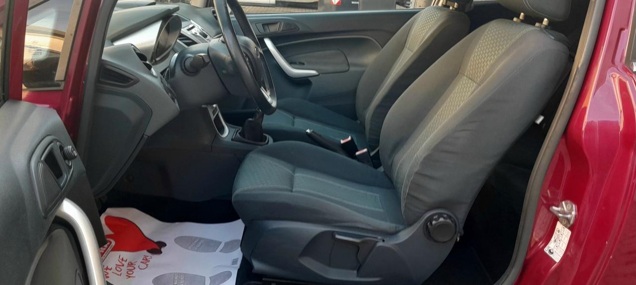 Ford Fiesta 1.2 82CV 3 porte Titanium