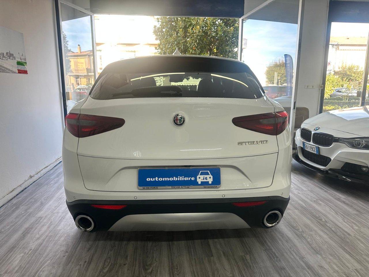 Alfa Romeo Stelvio 2.2 t Sport Tech rwd 160cv auto
