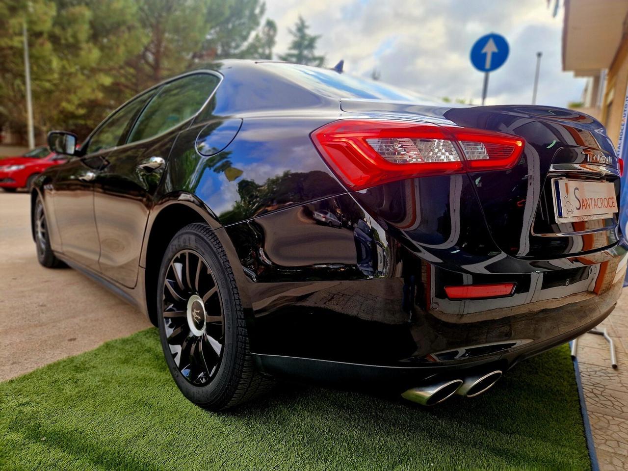 MASERATI GHIBLI V6 DIESEL 275CV NERISSIMO EDITION