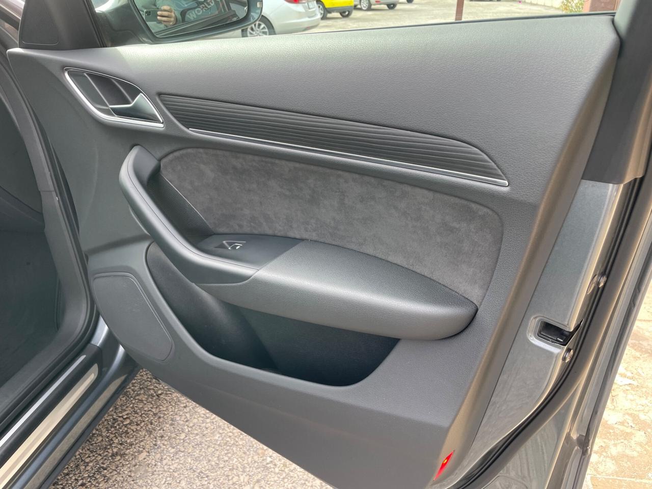 Audi Q3 2.0 TDI quattro S tronic S Line Edition
