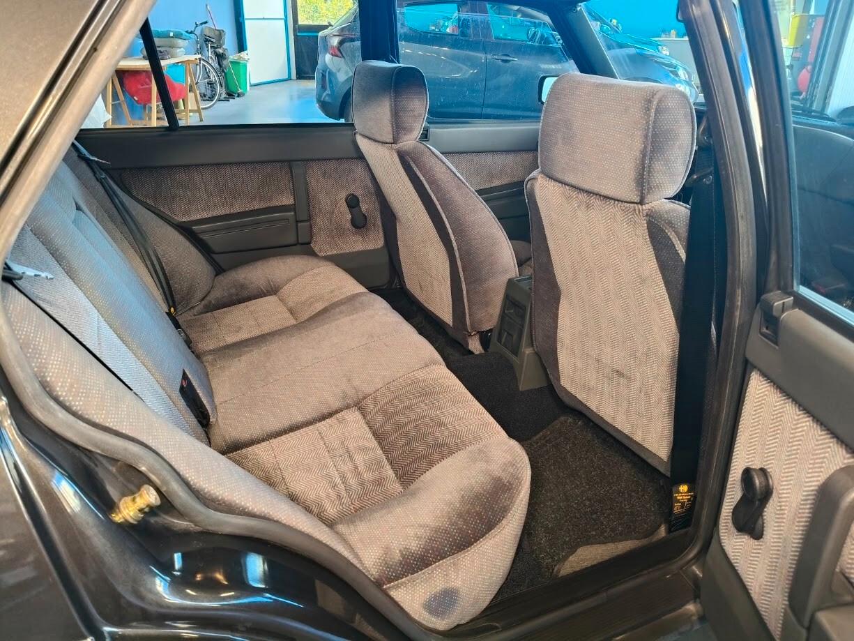 Alfa Romeo 75 1.6 IE
