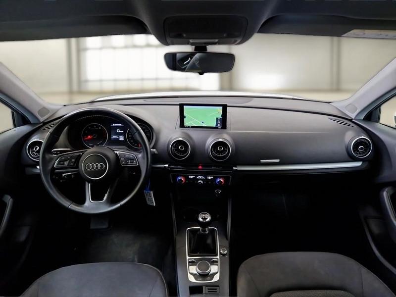 AUDI A3 SPORTBACK 30 TFSI Business