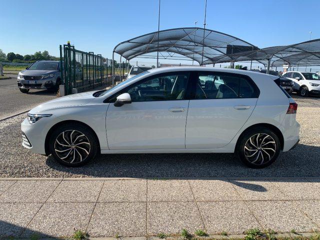 VOLKSWAGEN Golf 1.0 eTSI EVO DSG Life