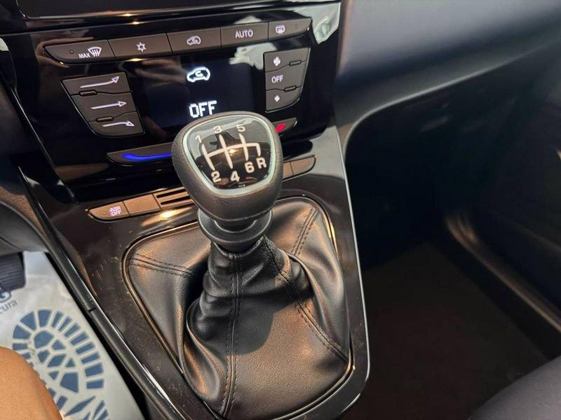 Lancia Ypsilon 3ª serie 1.0 FireFly 5 porte S&S Hybrid Platino