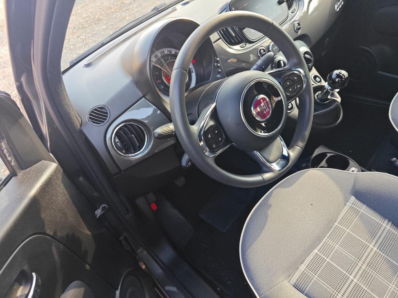 Fiat 500 1.0 Hybrid Lounge - POCHI KM