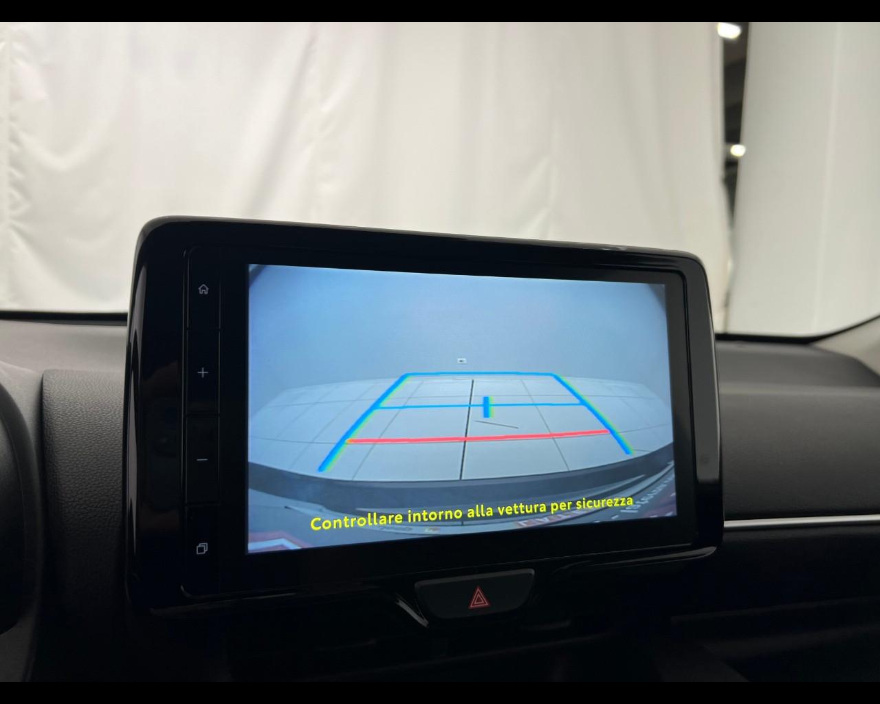 TOYOTA Yaris 1.5h Trend