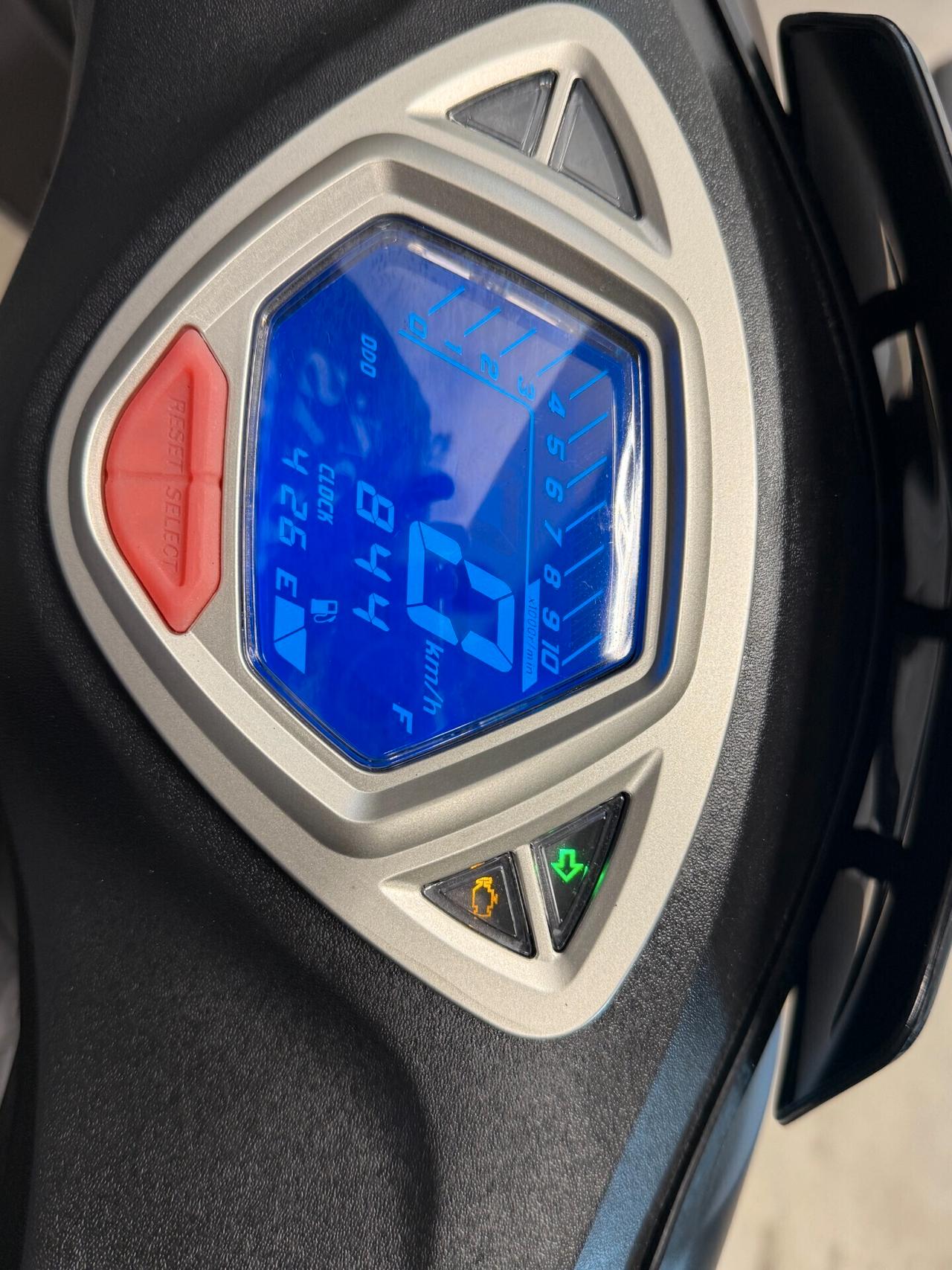 Motron Breezy 50 Scooter