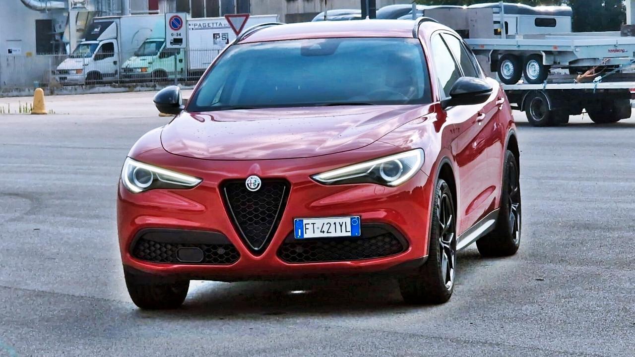 Alfa Romeo Stelvio 2.2 Turbodiesel 190 CV AT8 Q4 B-Tech