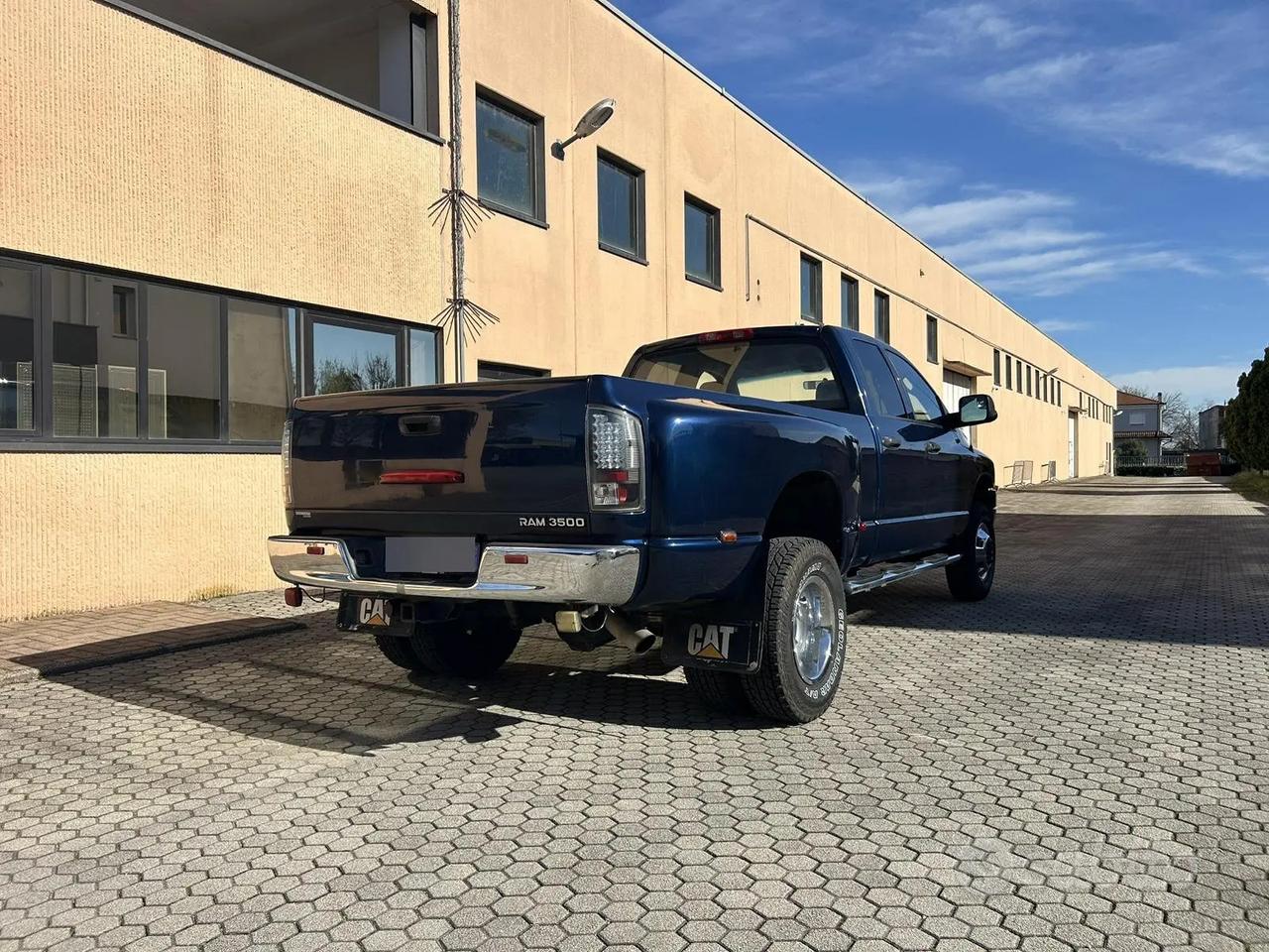 Dodge ram 3500 5.9 cummins gemellato