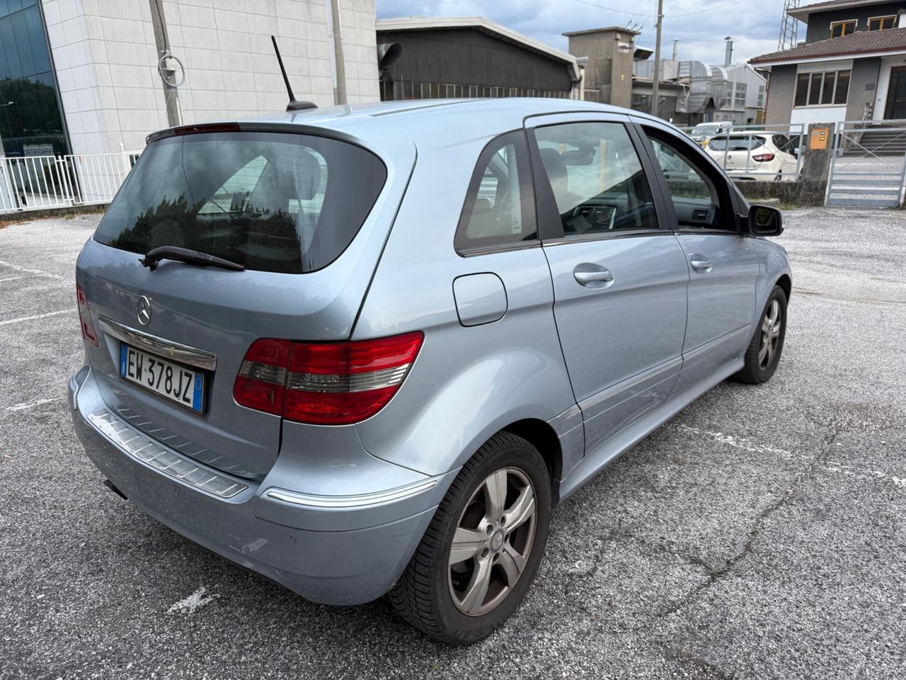 Mercedes-Benz B200 CDI 140cv E5