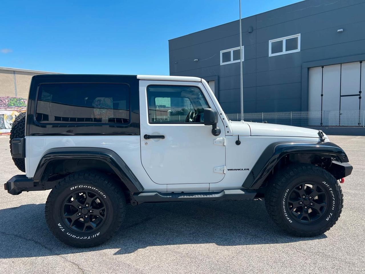 Jeep Wrangler 2.8 CRD DPF Sahara Auto