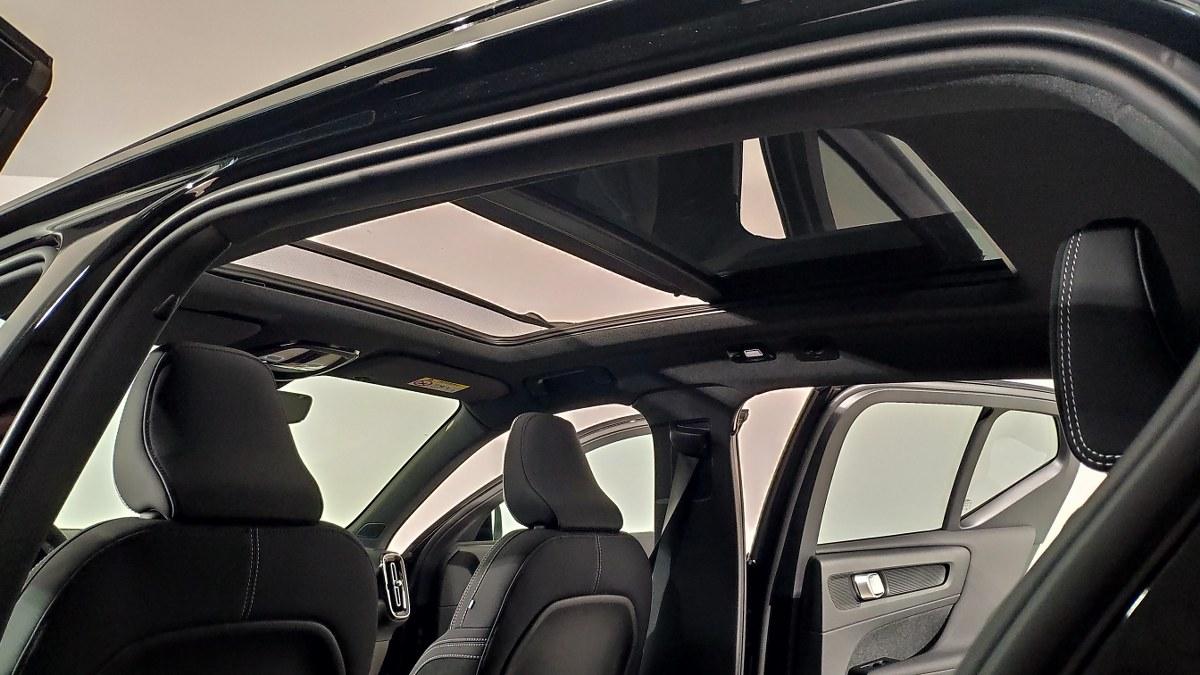 VOLVO Xc40 B3 Mild Hybrid Automatico Plus Dark