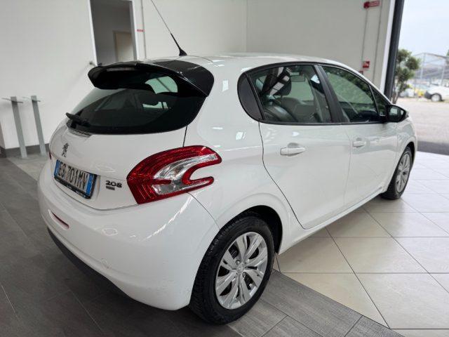 PEUGEOT 208 1.4 8V e-HDi 68CV S&S robot. 5p. Active