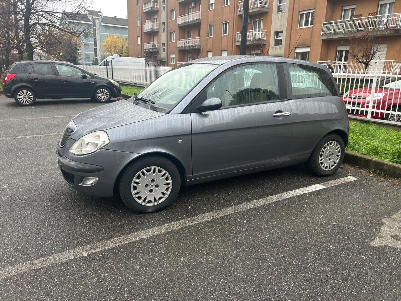 Lancia Ypsilon 1.2 perfetta